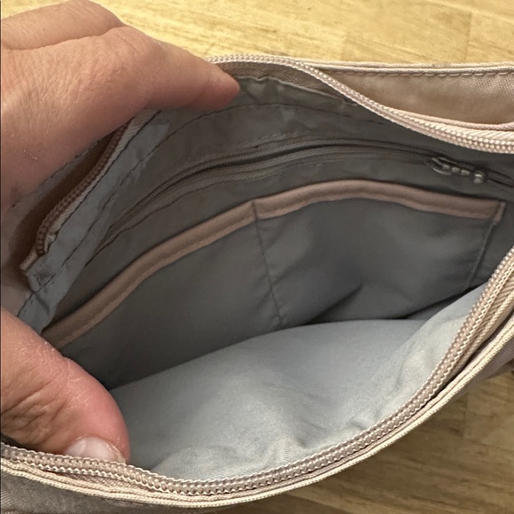 BAGGALINI ⭐️ Uptown Bagg crossbody bag - Picture 8 of 13